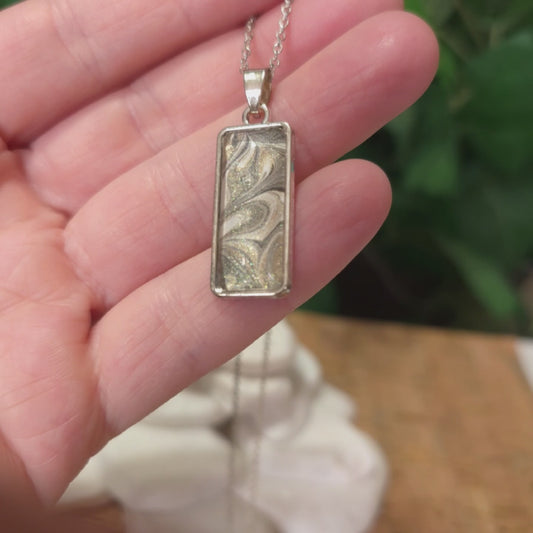 Silver Plated Pendant Necklace in Beige